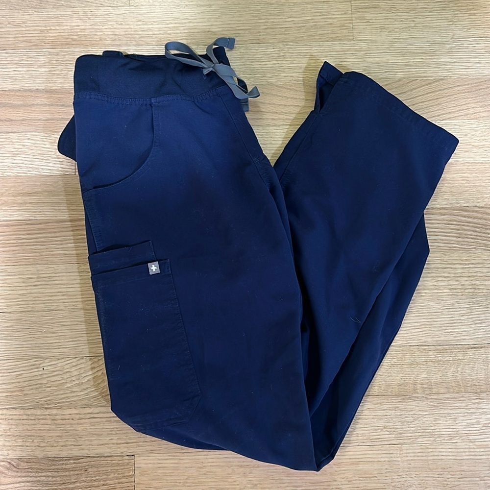 Navy blue figs